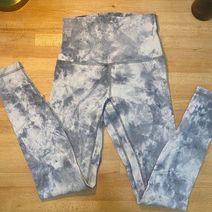 Tie-Dye Lululemon Super High Rise Align Leggings